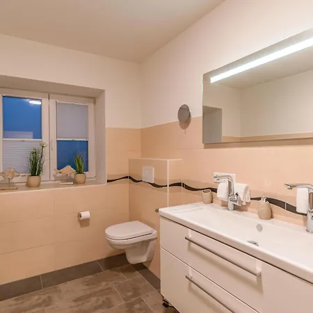 4 Bedroom Awesome In Holiday home Langenhorn