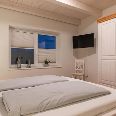 4 Bedroom Awesome In