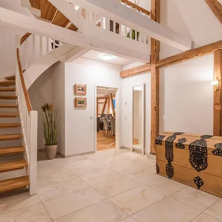 4 Bedroom Awesome In *