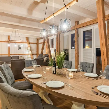 4 Bedroom Awesome In