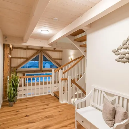 4 Bedroom Awesome In Holiday home *