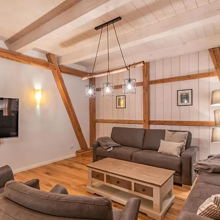 Holiday home 4 Bedroom Awesome In