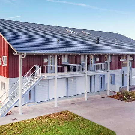 Holiday home 4 Bedroom Awesome In *