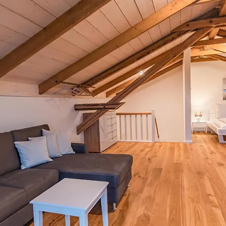 4 Bedroom Awesome In *