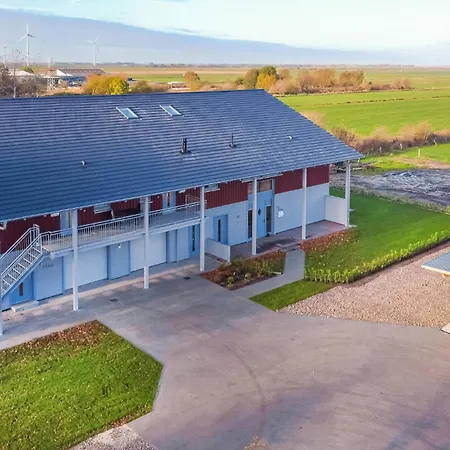 4 Bedroom Awesome In * Langenhorn
